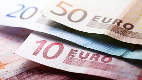 Tỷ giá ngày 13/3: ECB duy trì lãi suất âm, EUR mất giá