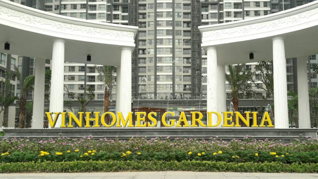 Cổ phiếu cần quan tâm ngày 17/6: VHM, DHC, SCS, TLG, HDB