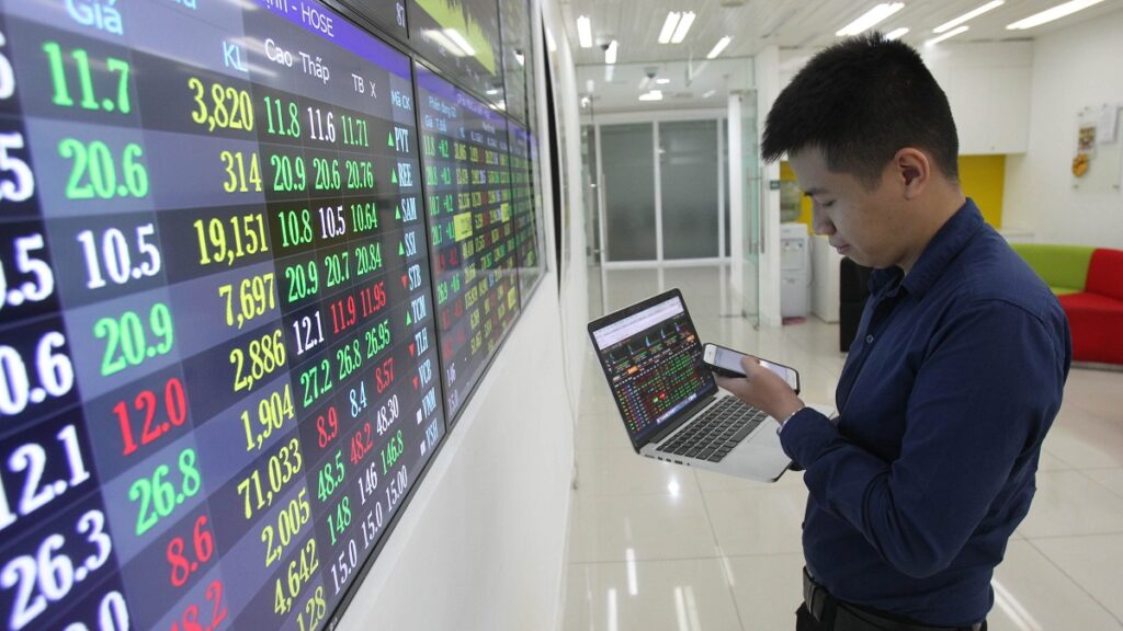 Chứng khoán Việt Nam chờ dòng vốn ngoại 200 triệu USD